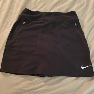 Women’s Nike golf skirt.